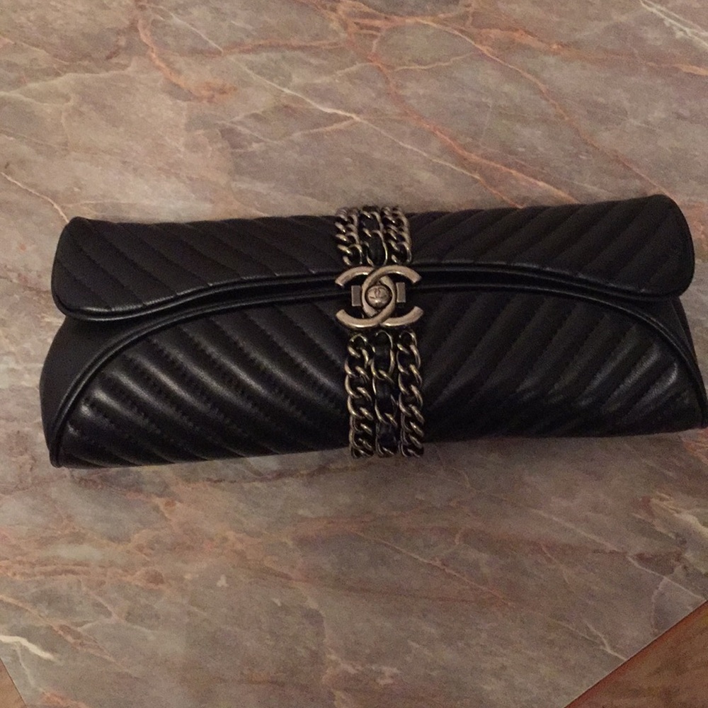 Chanel clutch